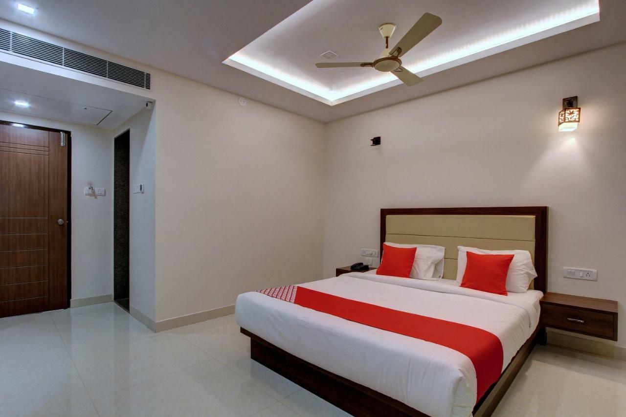 Hotel Ambika International Byndoor Bainduru Εξωτερικό φωτογραφία