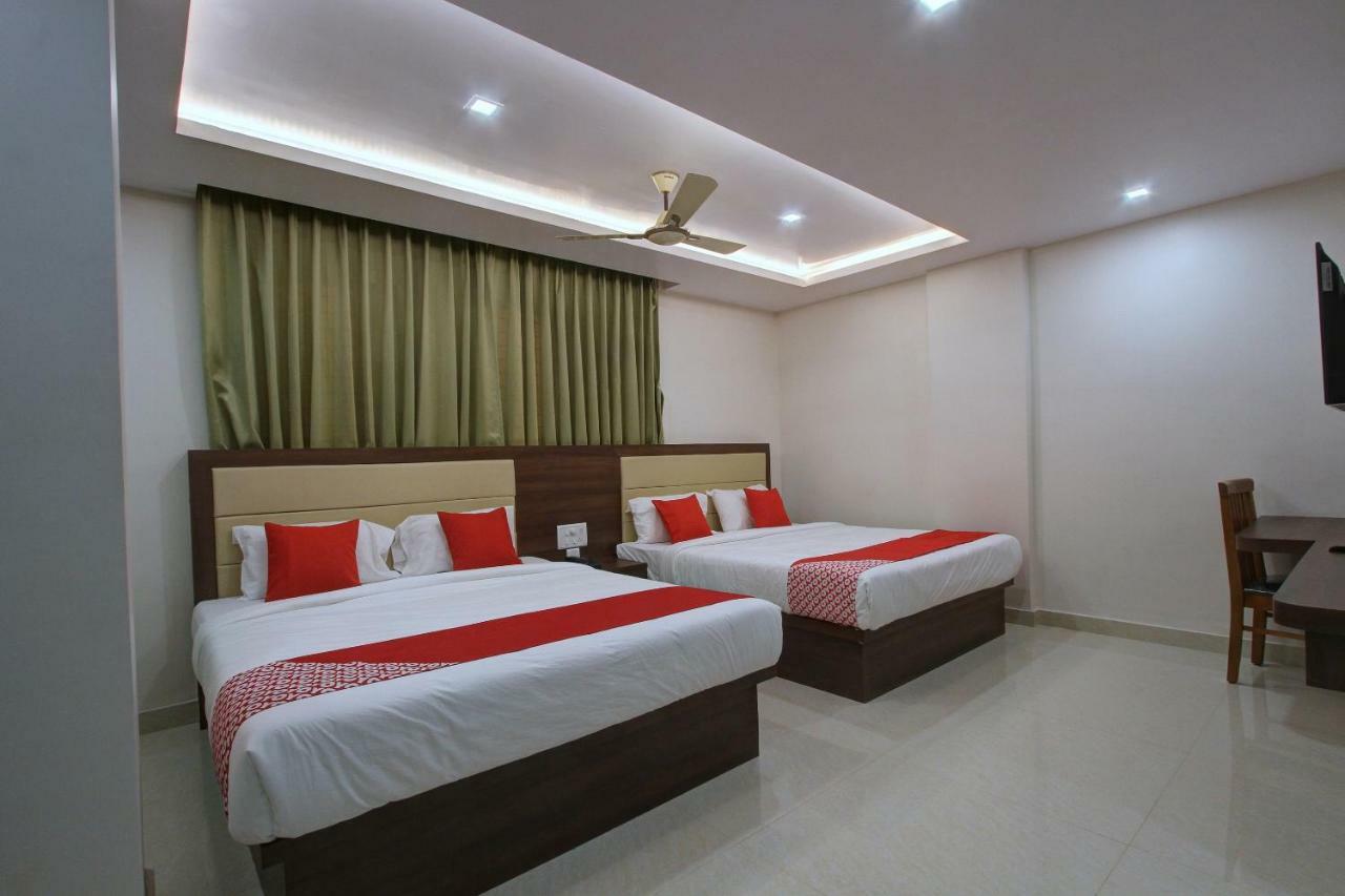 Hotel Ambika International Byndoor Bainduru Εξωτερικό φωτογραφία