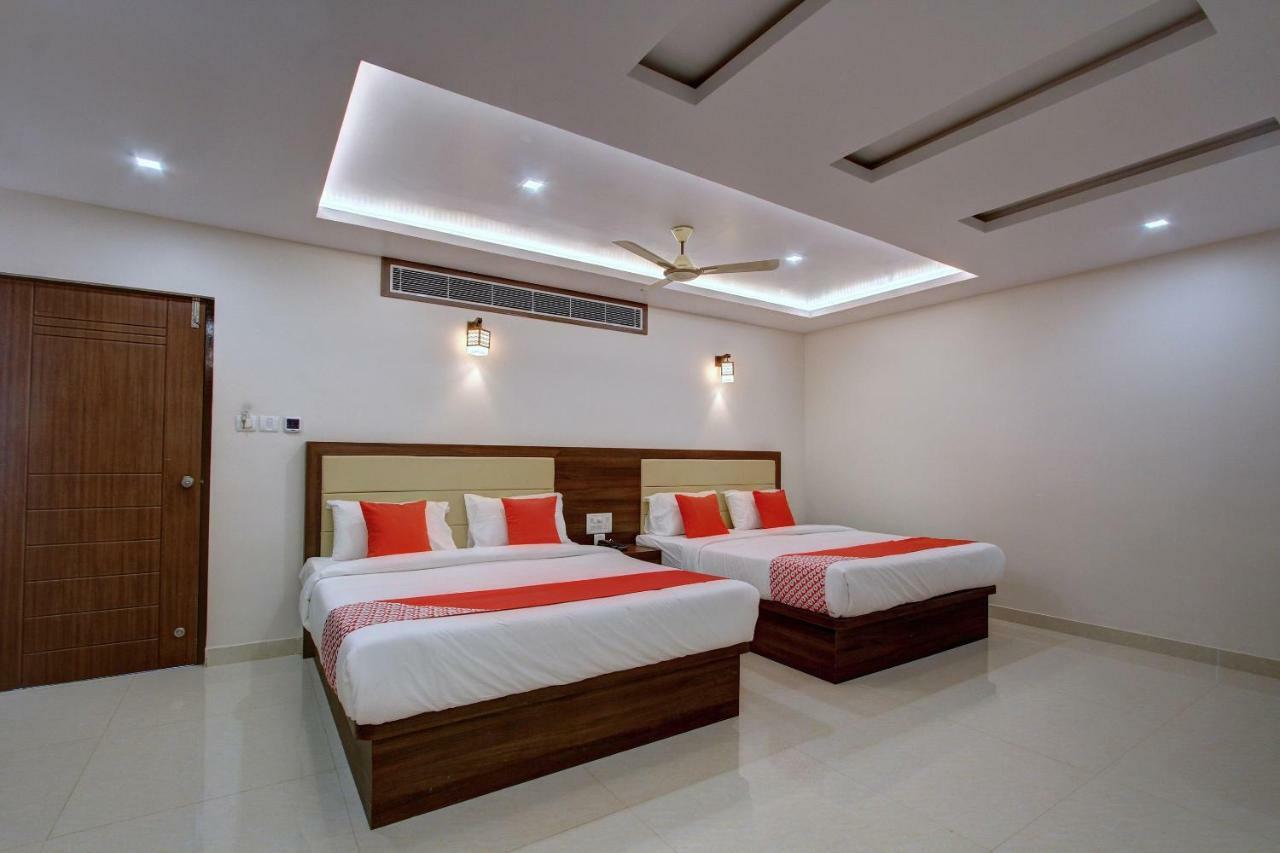 Hotel Ambika International Byndoor Bainduru Εξωτερικό φωτογραφία